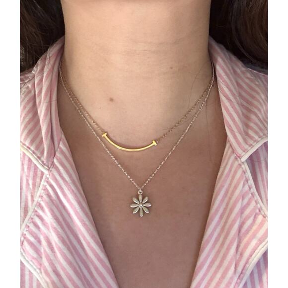 Tiffany & Co. Sterling Silver 925 Daisy Flower Pendant Necklace 16”- Matte - Picture 2 of 9